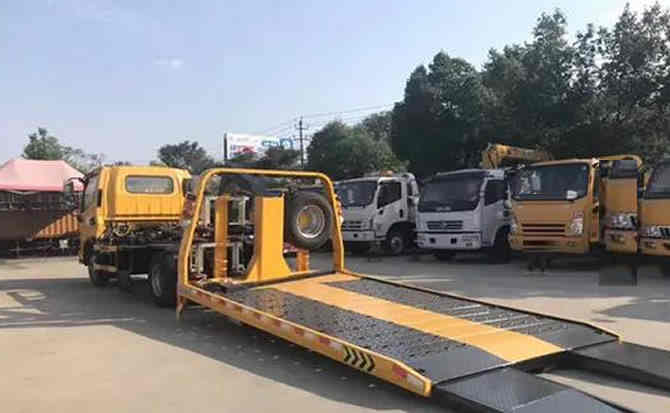 石台汽车中途维修案例