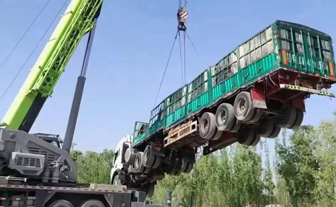 石台道路脱困救援案例